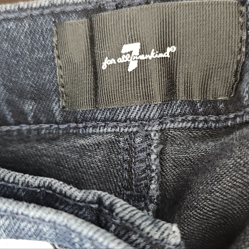 7 For All Mankind High-Rise Mega Flare Jeans in Dark Wash - 32 - Picture 4 of 13